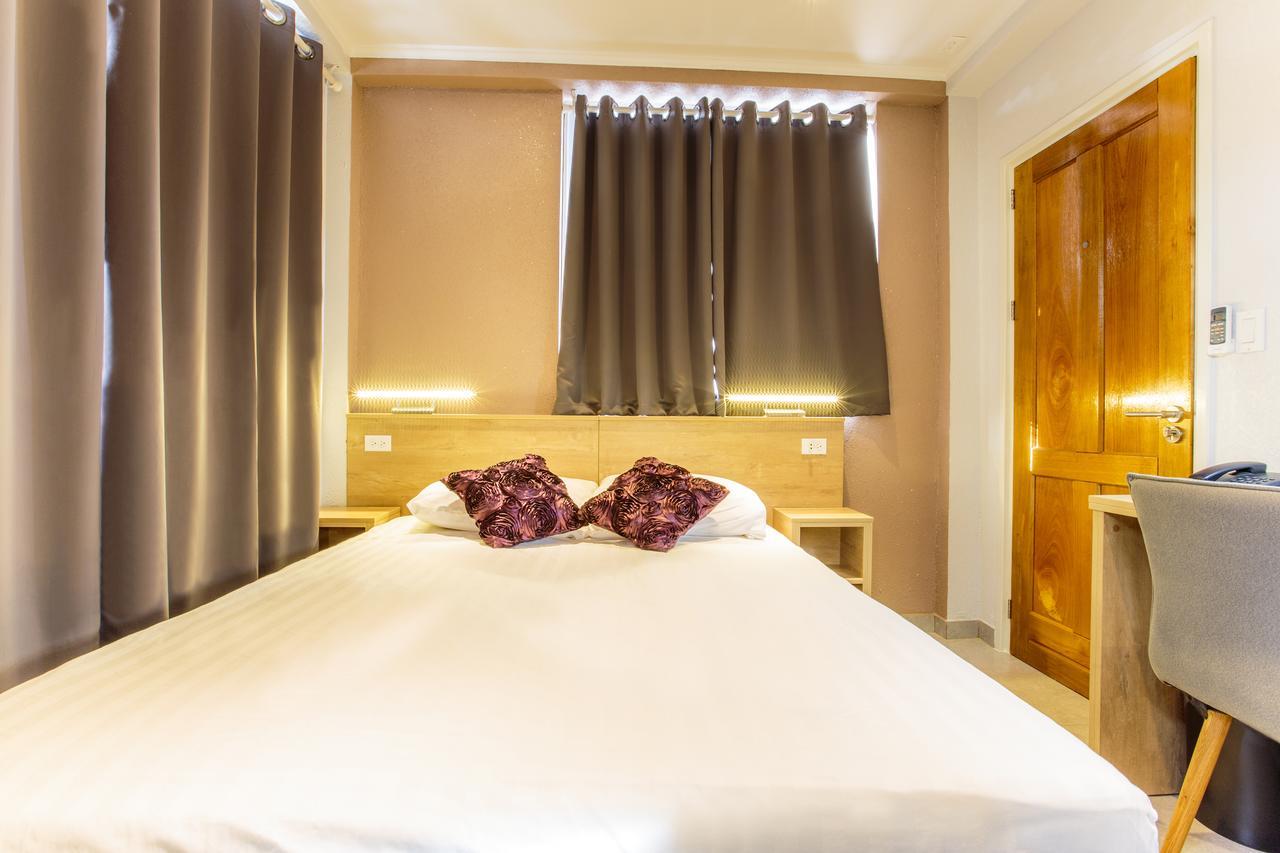פרמריבו Q-Inn Boutique Hotel מראה חיצוני תמונה