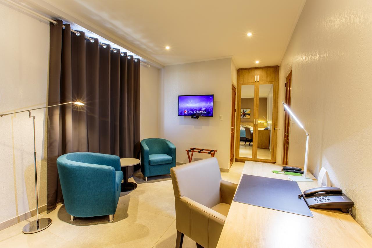 פרמריבו Q-Inn Boutique Hotel מראה חיצוני תמונה