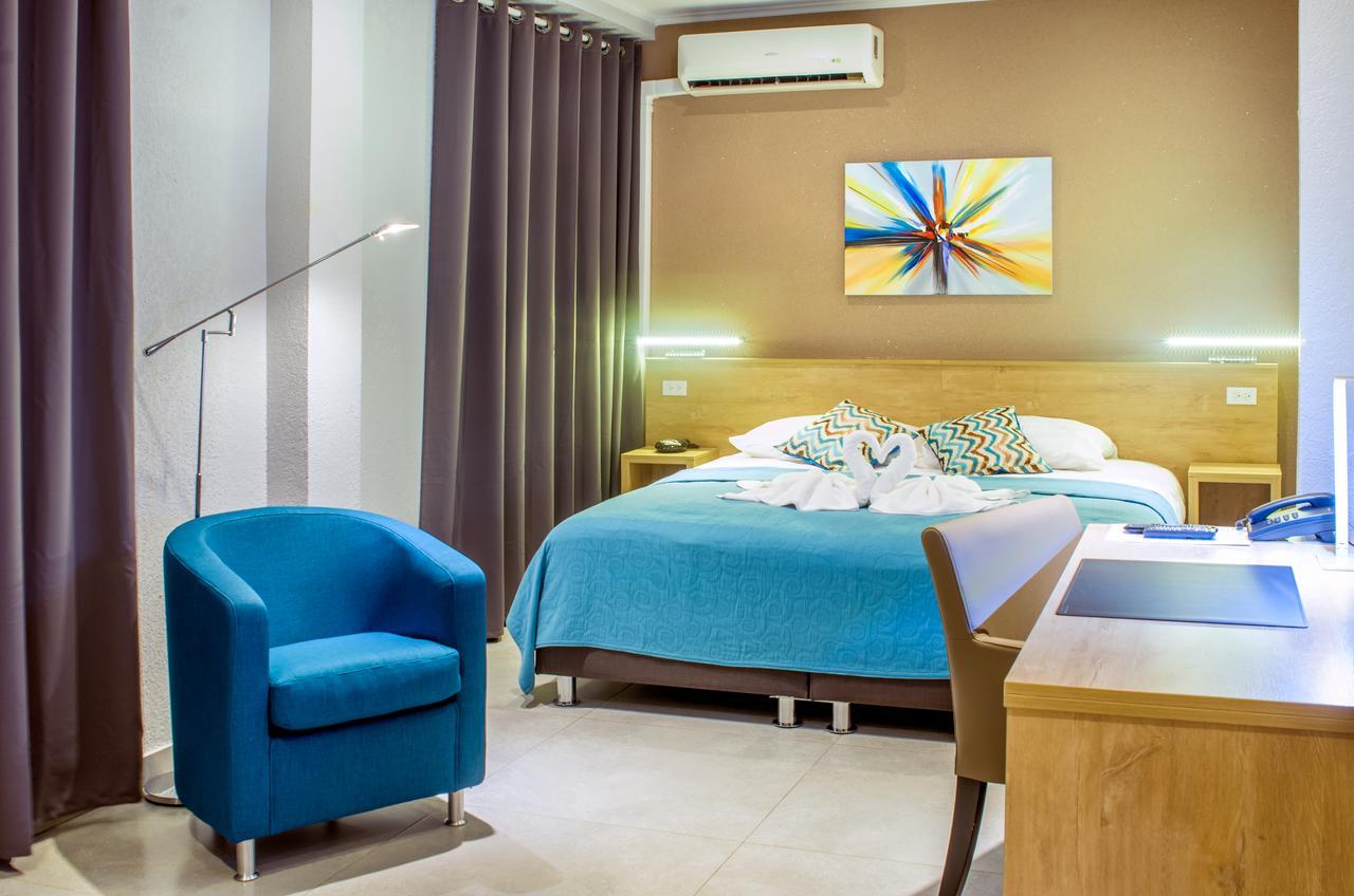 פרמריבו Q-Inn Boutique Hotel מראה חיצוני תמונה